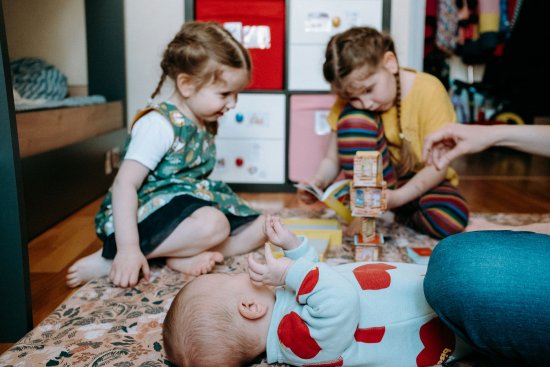 Séance famille nombreuse et bébé à Orléans