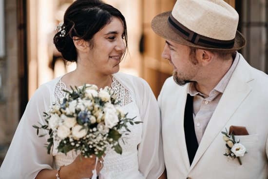 A la mairie mariage Champêtre en Dordogne