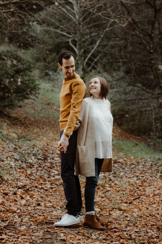 Séance photo grossesse couple heureux Limoges 87