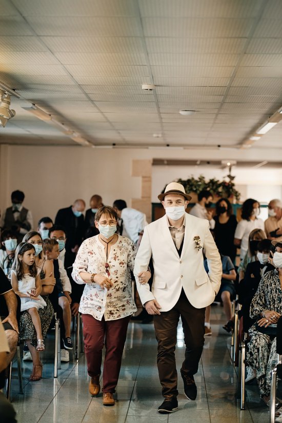 A la mairie mariage Champêtre en Dordogne