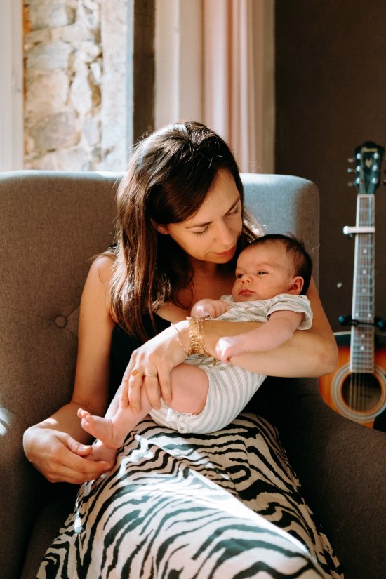 Séance photo nouveau-né et sa maman